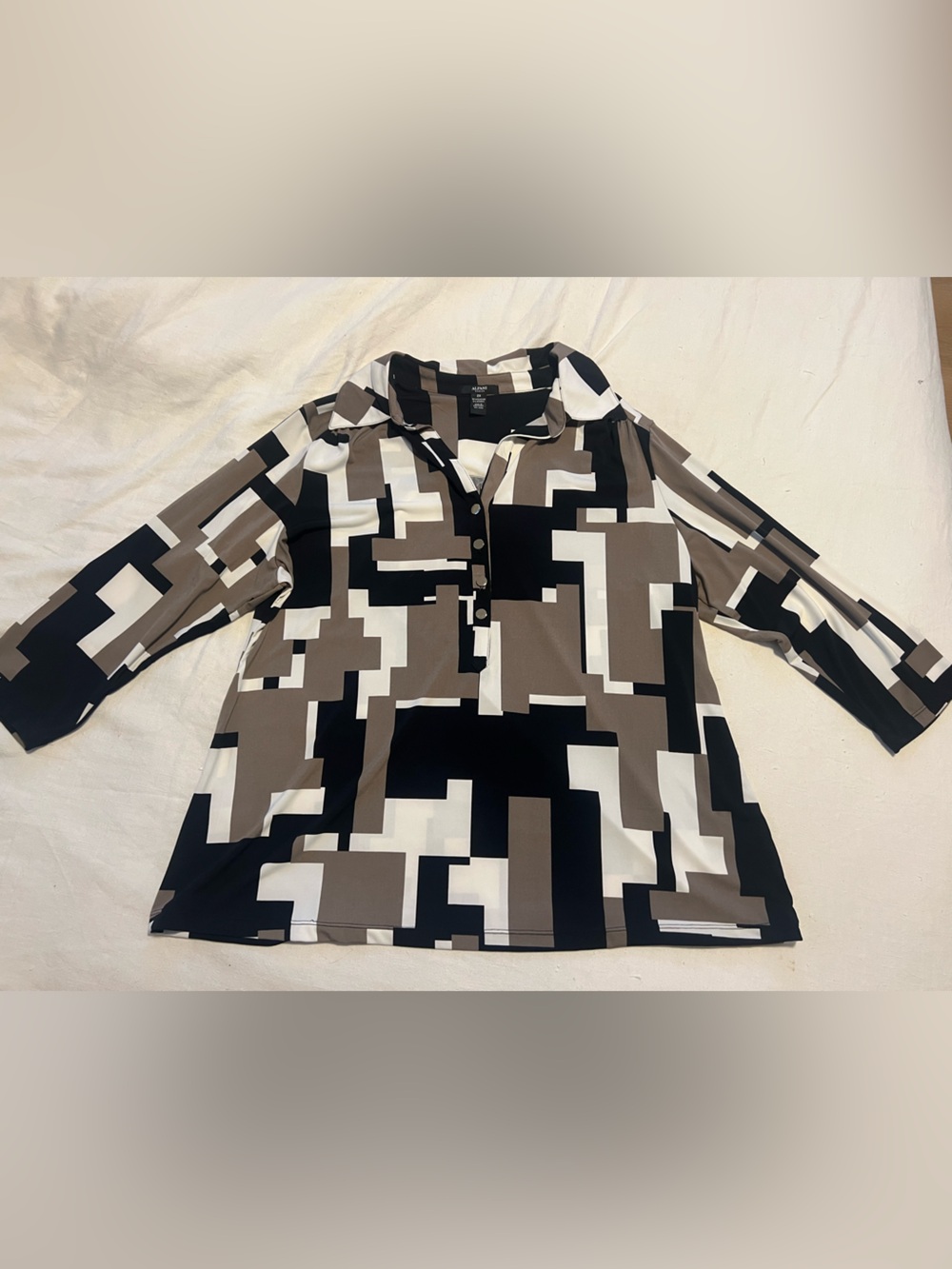 Alfani Geometric Print Long Sleeve Top in Black, White & Brown